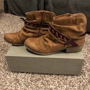 Maurices motto bootie!